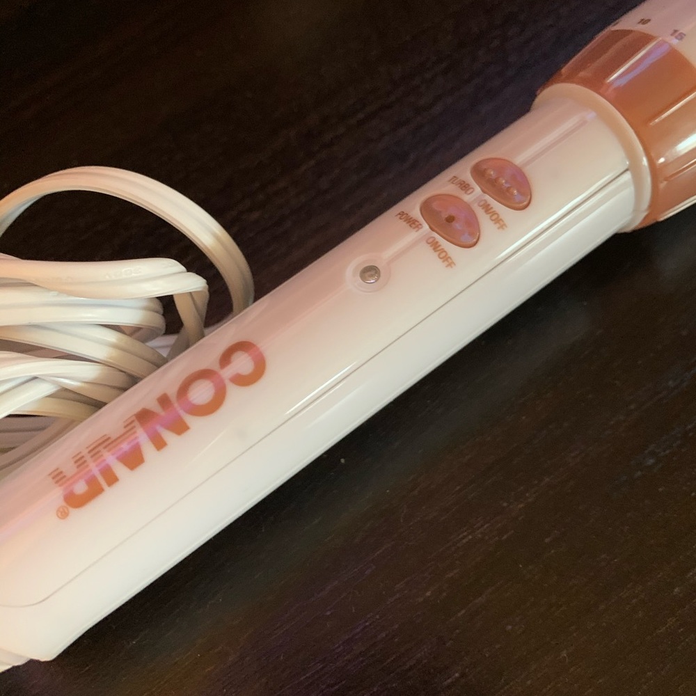 Curling Iron - Picture 2 of 3